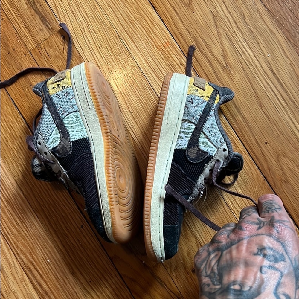 Nike Travis Scott Air Force 1, size 2Y - Picture 9 of 10